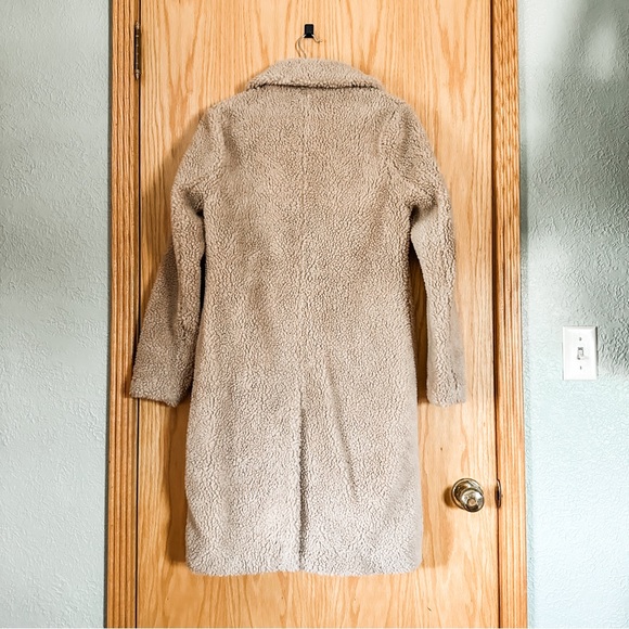 NWOT [abercrombie & fitch] tan teddy coat - Picture 2 of 4